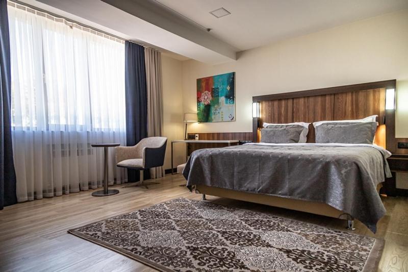 Avenue Park Hotel Yusufkhona Luaran gambar