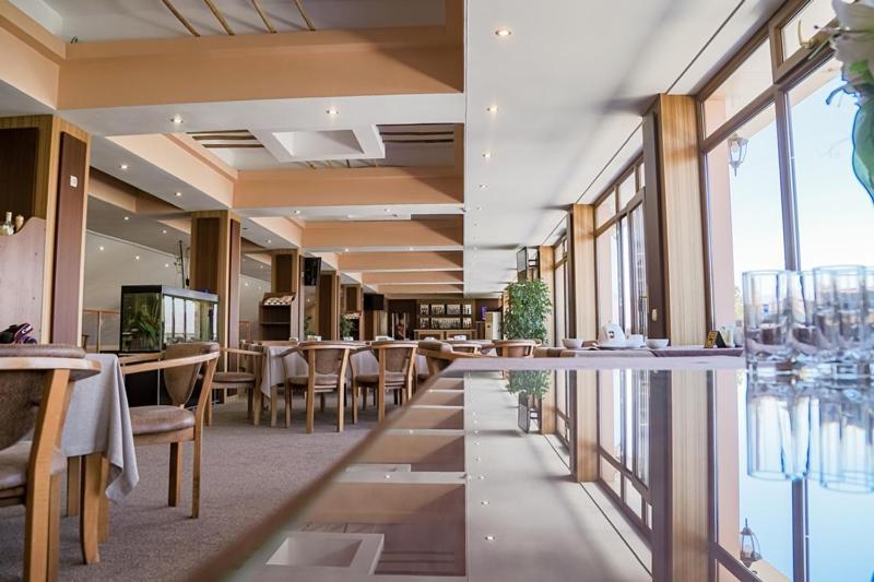 Avenue Park Hotel Yusufkhona Luaran gambar