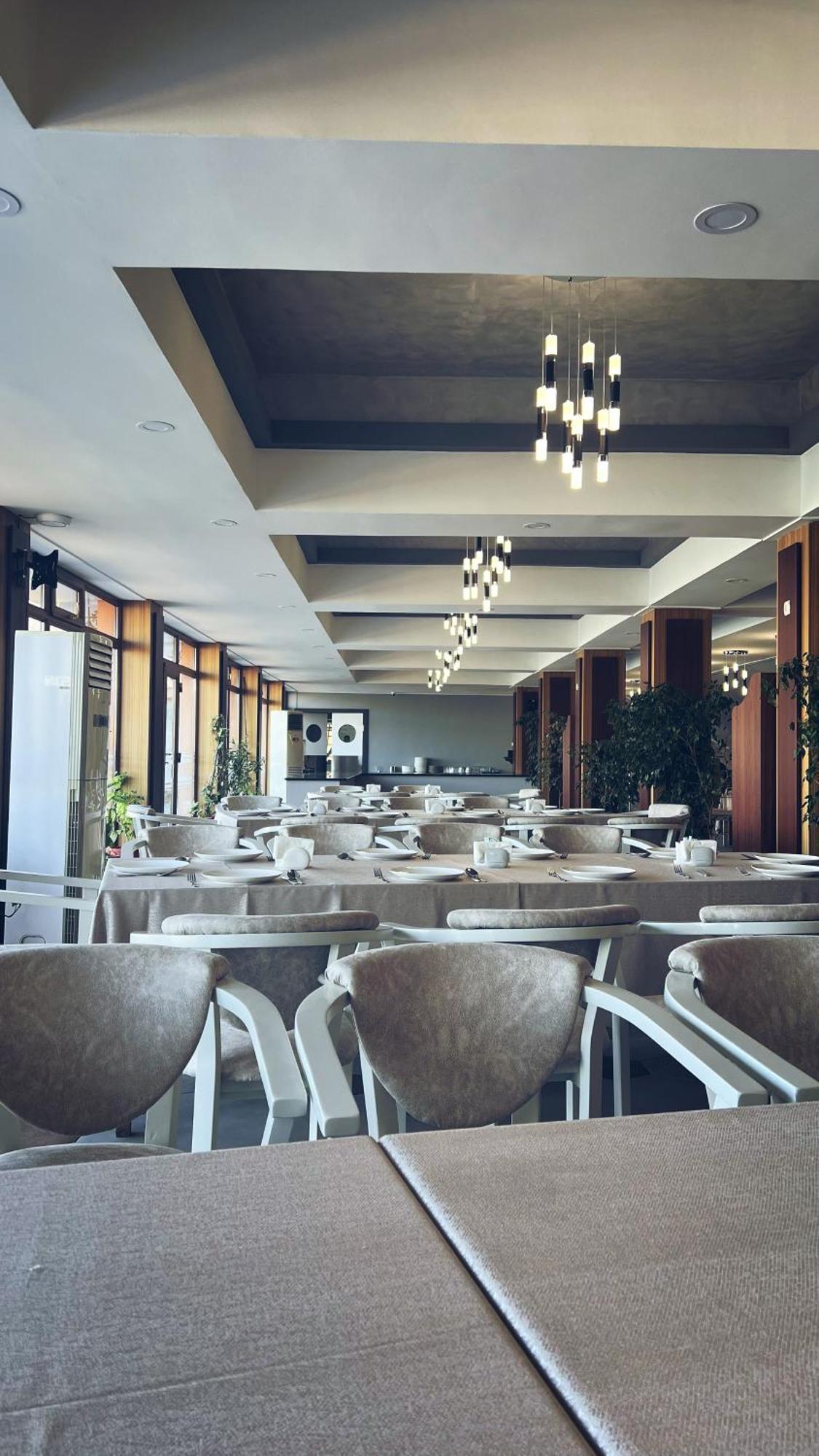 Avenue Park Hotel Yusufkhona Luaran gambar